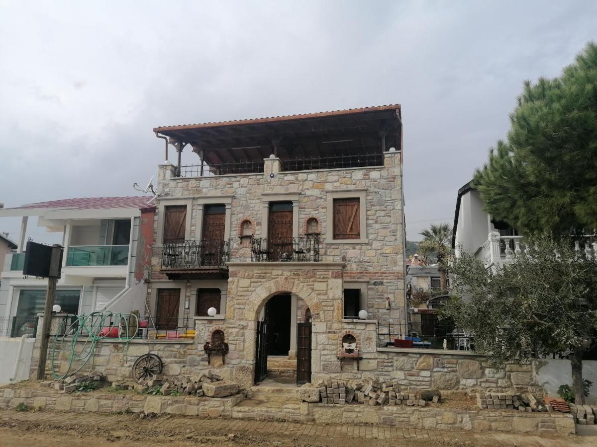 Tashan Otel Foça Esterno foto