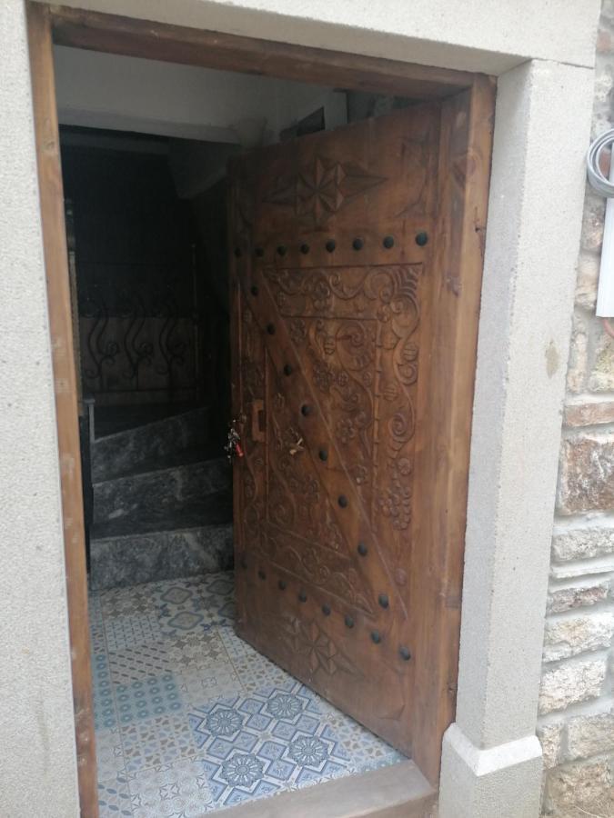 Tashan Otel Foça Esterno foto