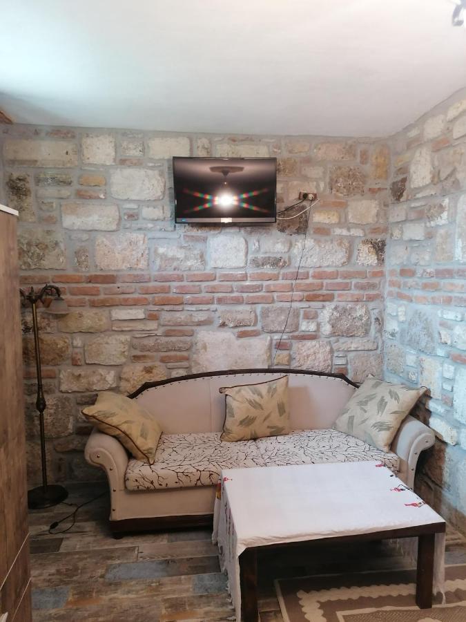 Tashan Otel Foça Esterno foto