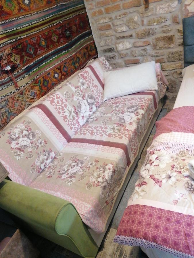 Tashan Otel Foça Esterno foto