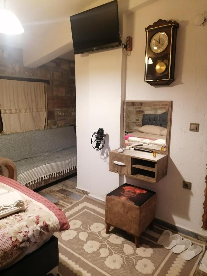 Tashan Otel Foça Esterno foto